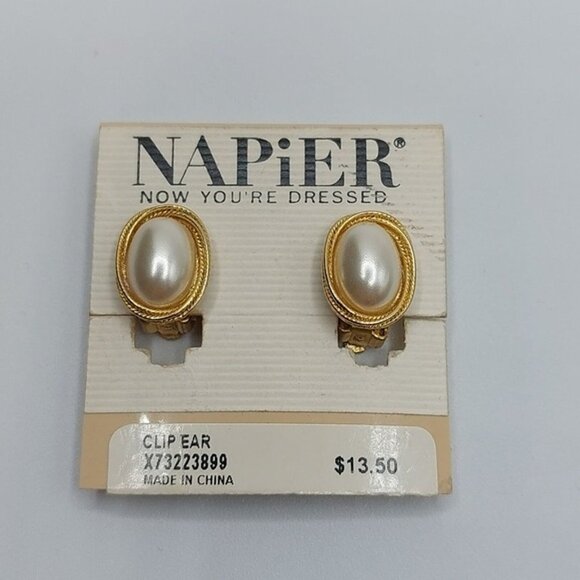 Napier Jewelry - Unsigned Napier Gold Tone Faux Pearl Cabochon Earrings